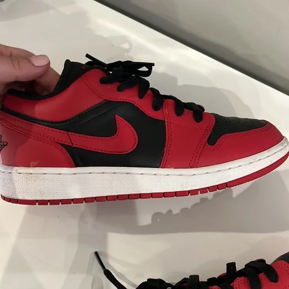 Boys Nike air Jordan retro low sneakers authentic - Picture 6 of 6
